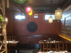 -湘西小馆(滨河路店)