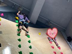 -ROCKPLUS攀岩馆(环宇城店)