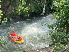 -清泉湾生态旅游度假区
