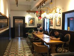 -拖板鞋咖啡旅行酒店(春熙路地铁站店)