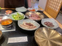 -臻牛烤肉