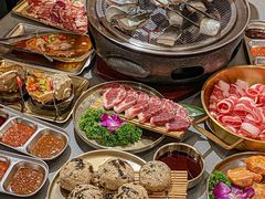 -围炉肉舍•炭烤活鳗•丹东海鲜烤肉(步行街店)