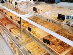 -金色麦甜糕点(面包.蛋糕.华苑店)