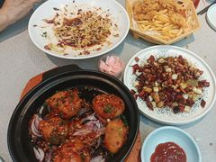 -有红鸡毛店·川菜(建设路店)