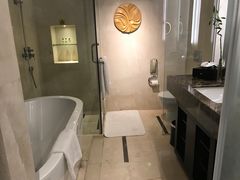 -青岛海尔洲际酒店