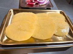 -围炉肉舍•炭烤活鳗•丹东海鲜烤肉(步行街店)