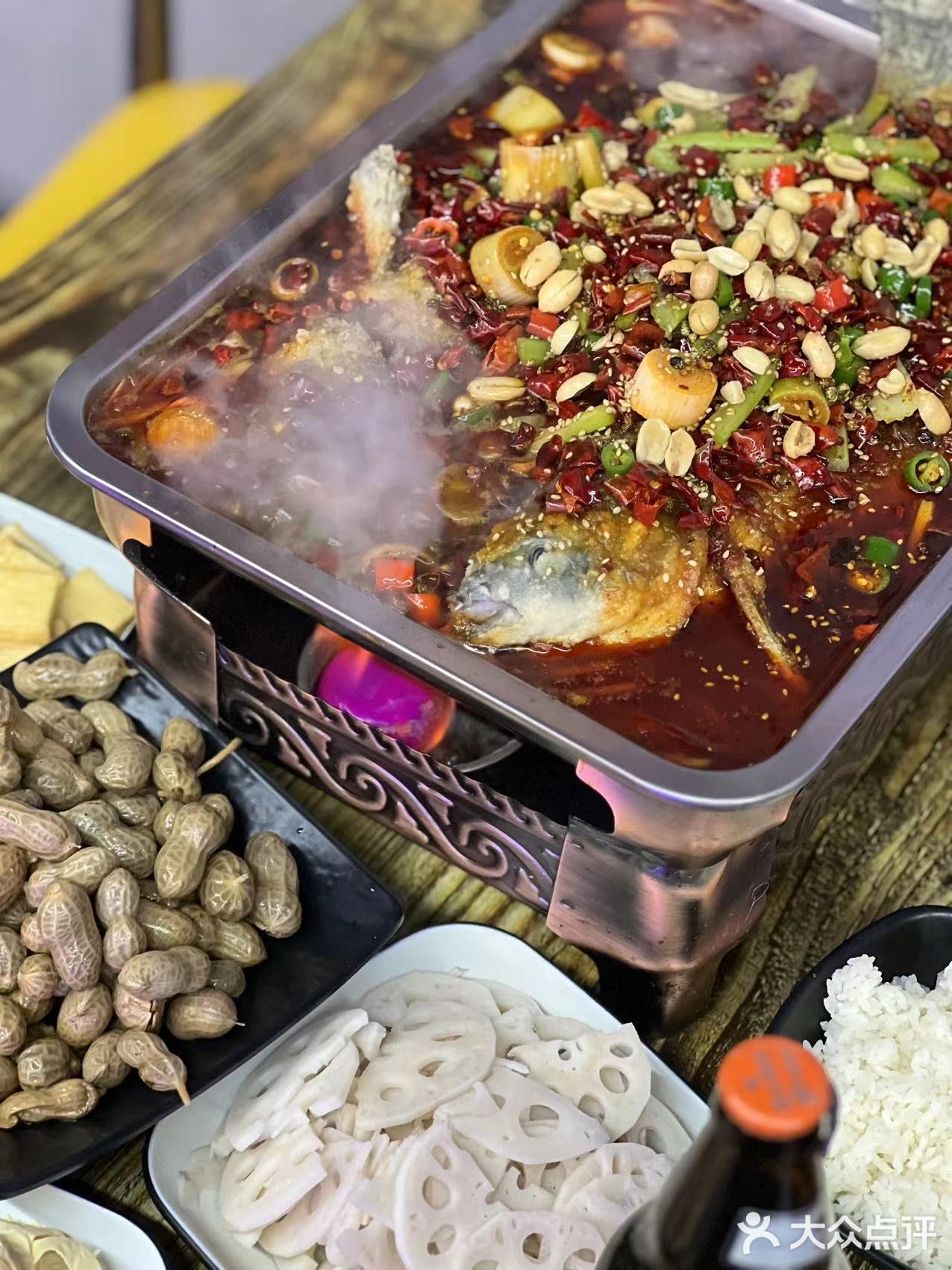 荟京湘，一家让我无法抗拒的美食天堂。走进店内
