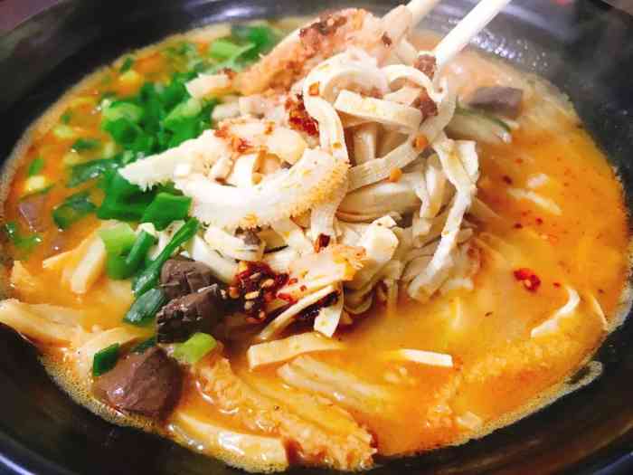 老北京爆肚(东升店)-"好久没有吃他们家的卤肉面了,然后今天来吃.