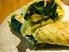 鸡蛋菠菜培根卷饼-Wagas沃歌斯(北京君太百货店)