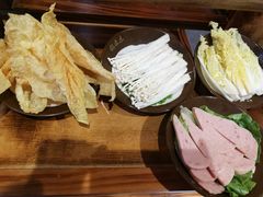 -锅来乐地锅鸡(安亭店)
