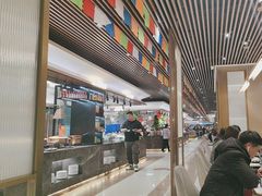 -金马门国际美食百汇(珞喻路店)