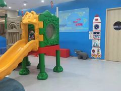 -美吉姆国际儿童发展中心(红谷滩绿地缤纷城中心)