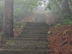 -罗田薄刀峰风景区