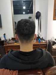 -纯剪男士理发馆·烫染专业店