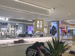 -杭州湖滨银泰in77