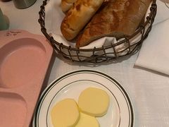 餐前包-Wolfgang’s Steakhouse 沃夫冈牛排馆(上海白玉兰广场店)