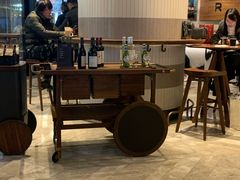 大堂-星巴克(港汇1号办公楼店)