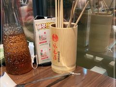 -有红鸡毛店·川菜(建设路店)