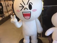 -LINE FRIENDS Garosu-gil Flagship Store