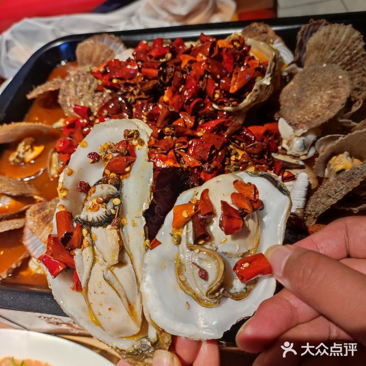 来青岛怎么能不吃海鲜？打卡闽江路上刘老三饭店