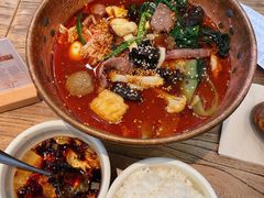 -成都你六姐·牛肉冒菜(上海环宇荟店)