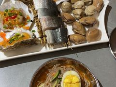 -围炉肉舍•炭烤活鳗•丹东海鲜烤肉(步行街店)