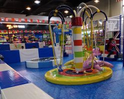 -开心哈乐亲子乐园(东森时尚百货店)