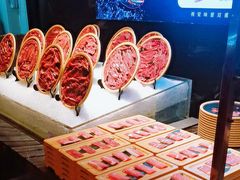 -雍容荟帝王蟹活龙虾展台自助(IFS黑金店)