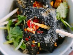 -黑色经典臭豆腐·湖南特产(步行街店)