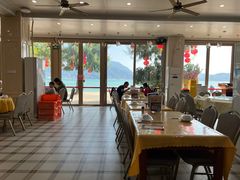 -鹏城人家海鲜酒家·23年老字号(较场尾店)