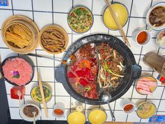 -卤校长重庆火锅(恒隆广场店)