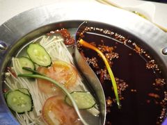 -钢管厂五区小郡肝串串香(滨江店)