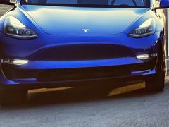 -TESLA 特斯拉(上海太古汇体验店)