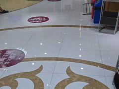 -雅悦齿科(顾村公园店)