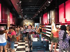 -伯肯黑德角名品折扣购物中心