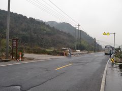 -会稽山峡洞漂流-上青古道