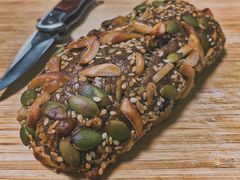 无花果杂粮面包-BAKER&SPICE(安福路店)