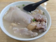-雷祖芳老妈蹄花店