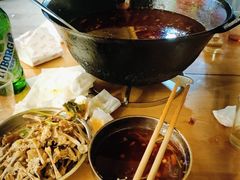 -鸿顺老铁锅美蛙鱼府(解放碑店)