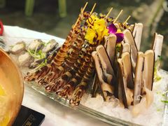 -鲜入围煮花胶鸡海鲜火锅