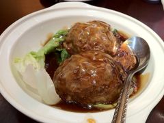 蛋黄狮子头-峨嵋酒家(德内店)