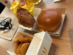 -麦当劳(展览路店)