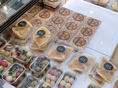 -酥大興·新国潮糕点配茶饮(龙岗万达黑金店)