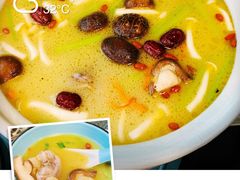 鲍鱼土鸡甲鱼煲-金龙·打边炉(南京西路店)