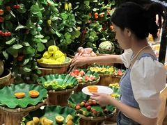 -雍和会海鲜姿造自助(湖东路店)