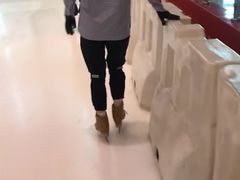 -成都冰纷万象滑冰场
