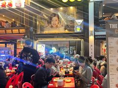 -BHC炸鸡(明洞总店)
