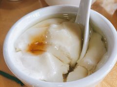 客家自磨让豆腐-鹏城人家海鲜酒家·23年老字号(较场尾店)