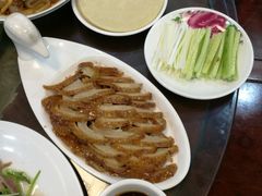 -六和聚传统烤鸭.天津菜(和平店)