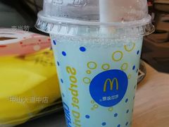可尔必思特饮-麦当劳(中山大道中店)
